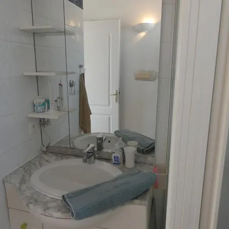 Maison De Spacieuse A - 6 Pers, Animaux Admis - Fr-1-540-229